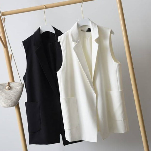 トップス ベスト ジレ 袖なし ノースリーブ Vネック 襟付き かわいい 大人可愛い きれいめ シンプル カジュアル 大人 上品 おしゃれ お洒落 かっこいい レトロ 大人可愛い 大人女子 5,543円