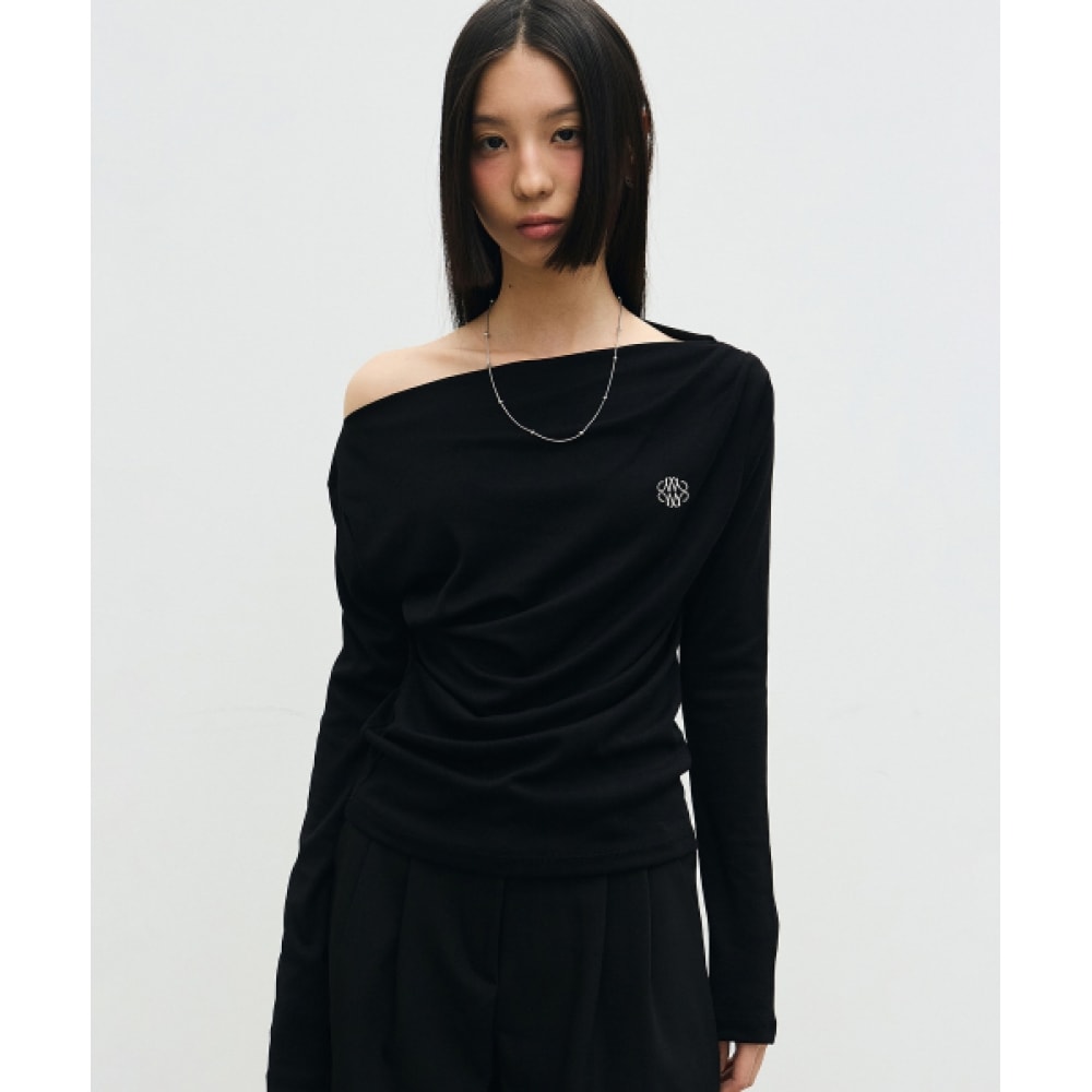 ニック&ニコールシャーリングドレープボートネックトップ_ブラック