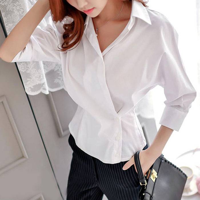 ブラウス シャツ カットソー トップス カシュクール ペプラムシャツ タック Vネック 七分袖 Xライン ウエスト切り替え ホワイト きれいめ カジュアル 上品 大人女子 おしゃれ フェミ 5,006円