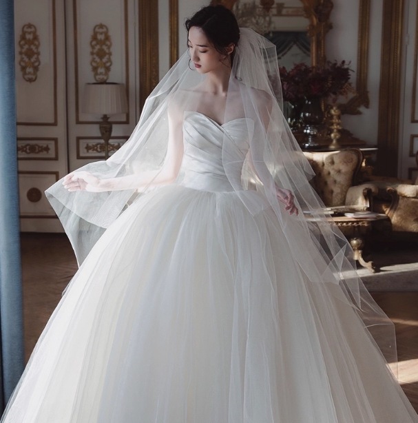 ウェディングドレス ベアトップ プリンセスライン 大人っぽい 結婚式 29,816円