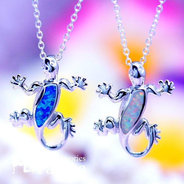 ゲッコー(ヤモリ)モチーフ オパール装飾 メンズ&レディース ハワイアンジュエリー シルバー925 ペンダント ネックレスブルーorホワイト