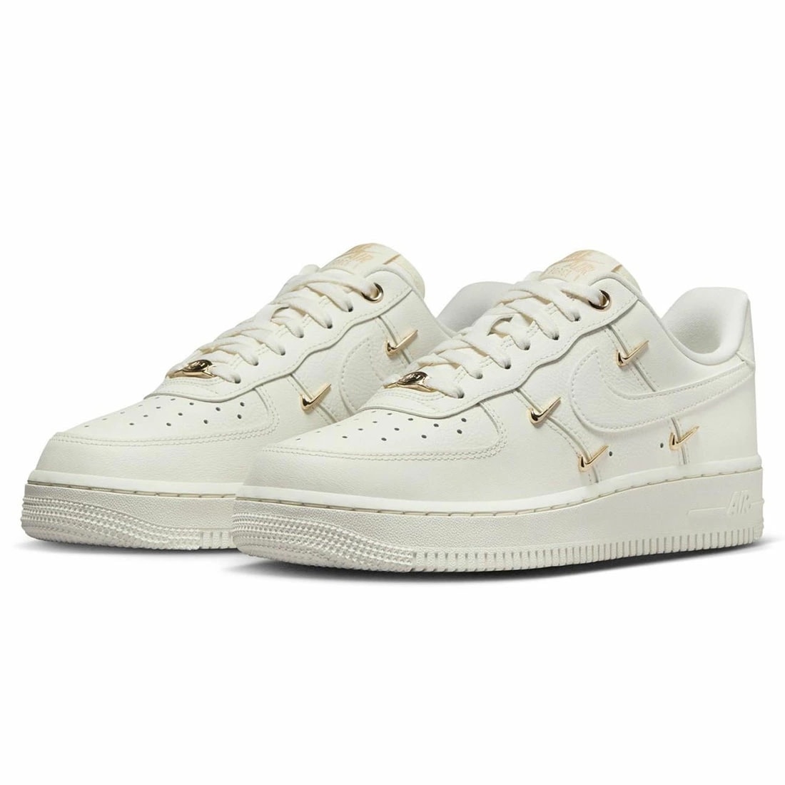 在庫処分 ウィメンズ エアフォース1 07 LX セイル ゴールド WMNS AIR FORCE 1 07 LX WHITE SAIL GOLD FV3654-111