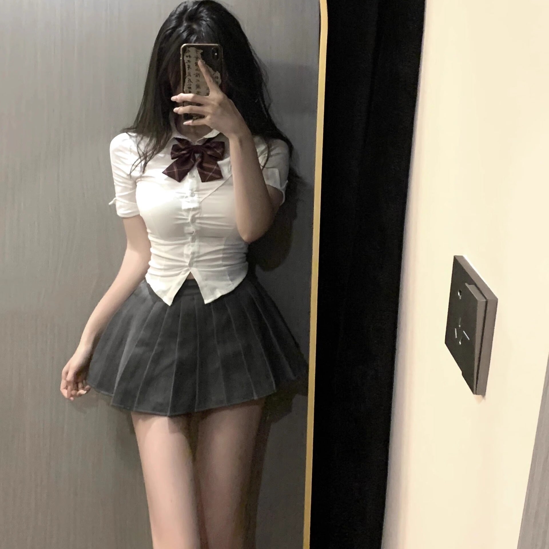 Jk せいふくギャルは腰シャツを収めます