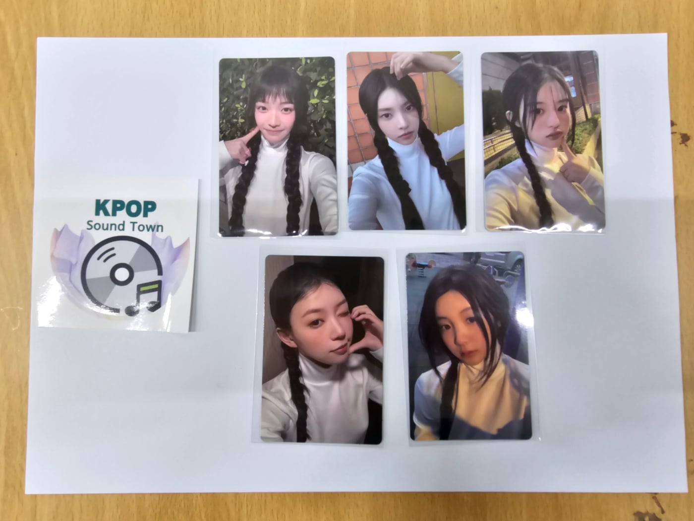 [M2U FANSIGN PHOTOCARD 5EA/1SET]ILLIT 1st Mini Album SUPER REAL ME(NO ALBUM,ONLY PHOTOCARD)