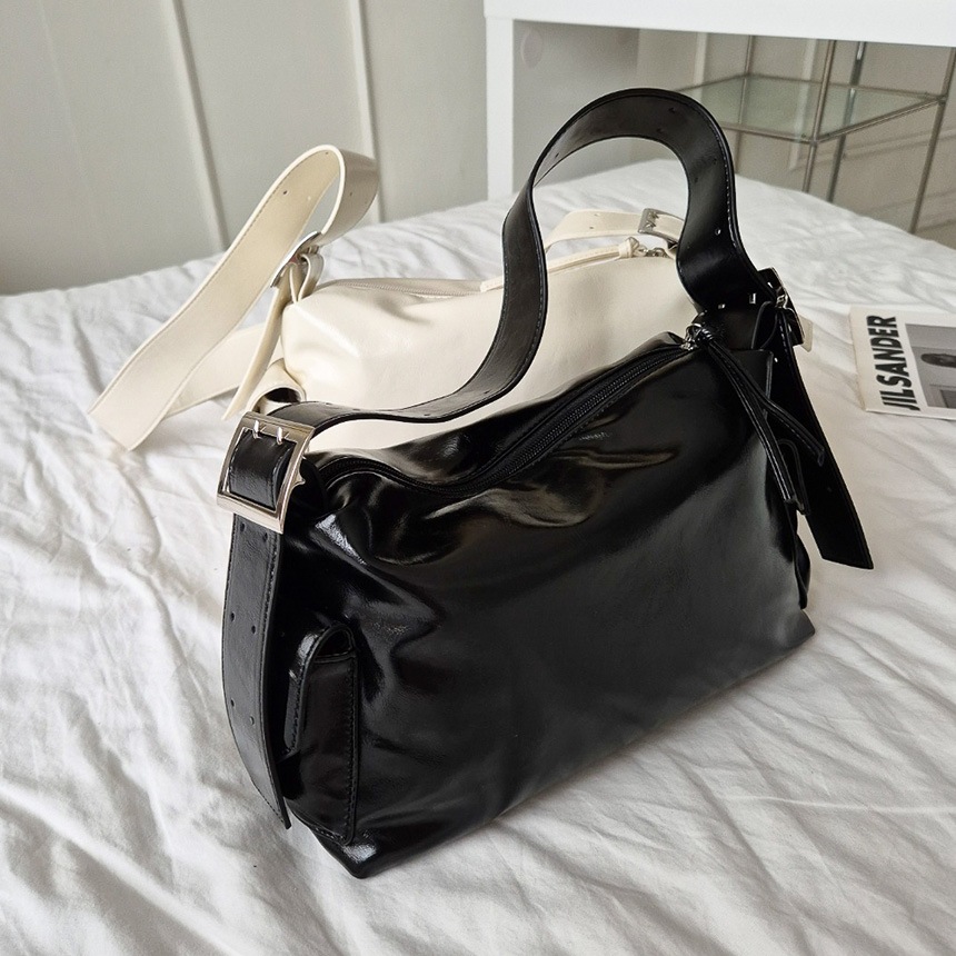 ディフィンカジュアルビンテージレザーショルダーバッグ