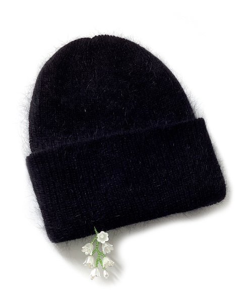 Drop White Flower Beads Beanie [Angora Black] 5,244円