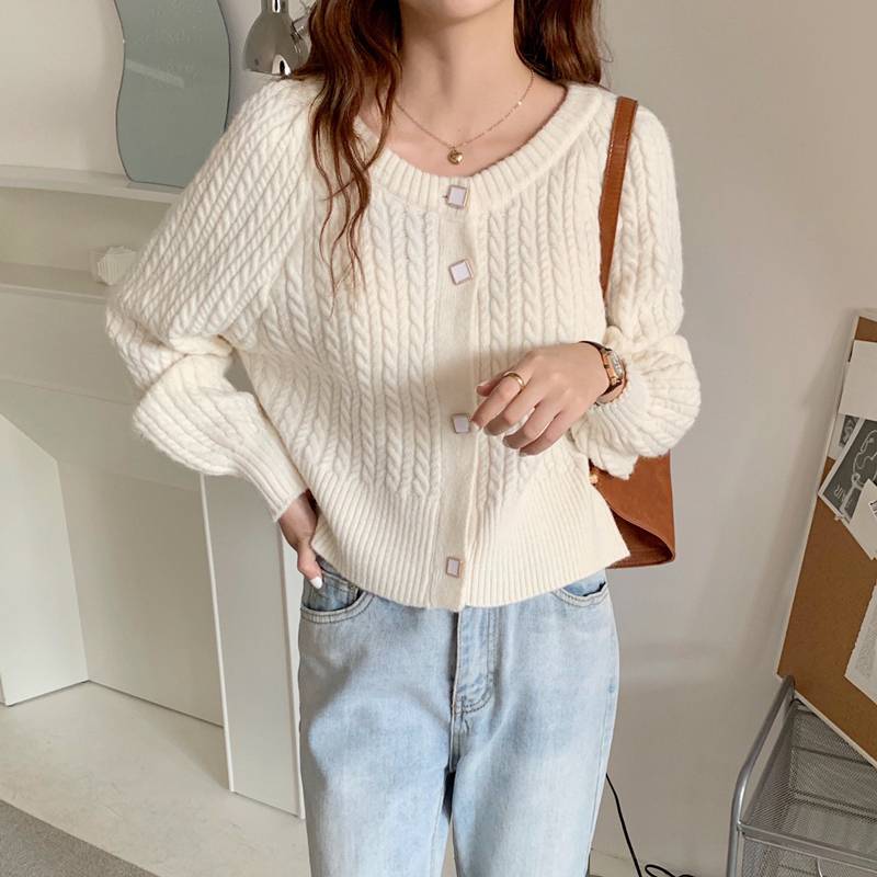 ニット カーディガン トップス アウター ショート丈 長袖 ラウンドネック かわいい 大人可愛い シンプル カジュアル フェミニン キュート 上品 ラフ 無地 春 秋 20代 30代 40代 レディー