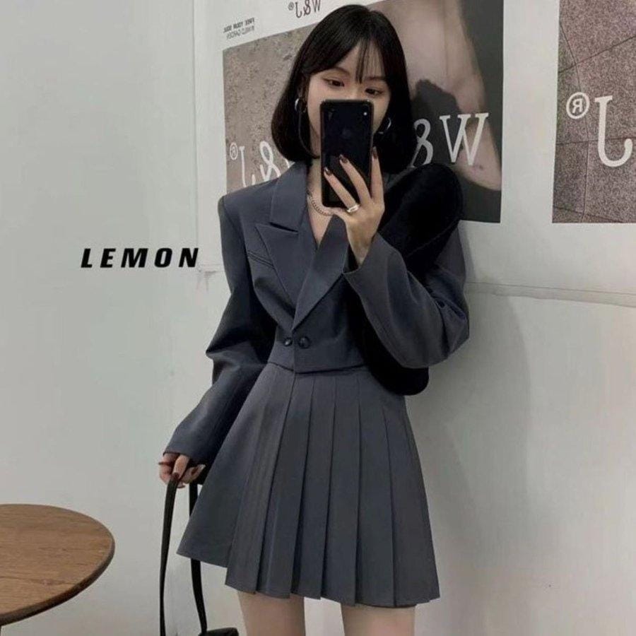 レディースファッション 2色 セットアップ ジャケット ミニスカート スーツ 上下セット ツーピース 大人可愛い おしゃれ 個性的 黒 グレー 長袖 ショート丈