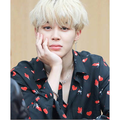 BTS JIMIN着用　長袖シャツ　防弾少年団着用シャツ　...のサムネイル
