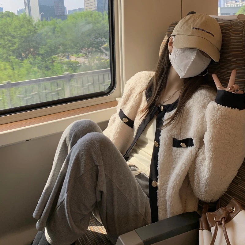 2023 デザインコントラストカラーぬいぐるみジャケット女性の冬の新しい肥厚ルーズカーディガントップ30%制限