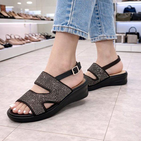 女性軽量キュービックサンダル YAEMDS813BK HFPS2A GN_GN