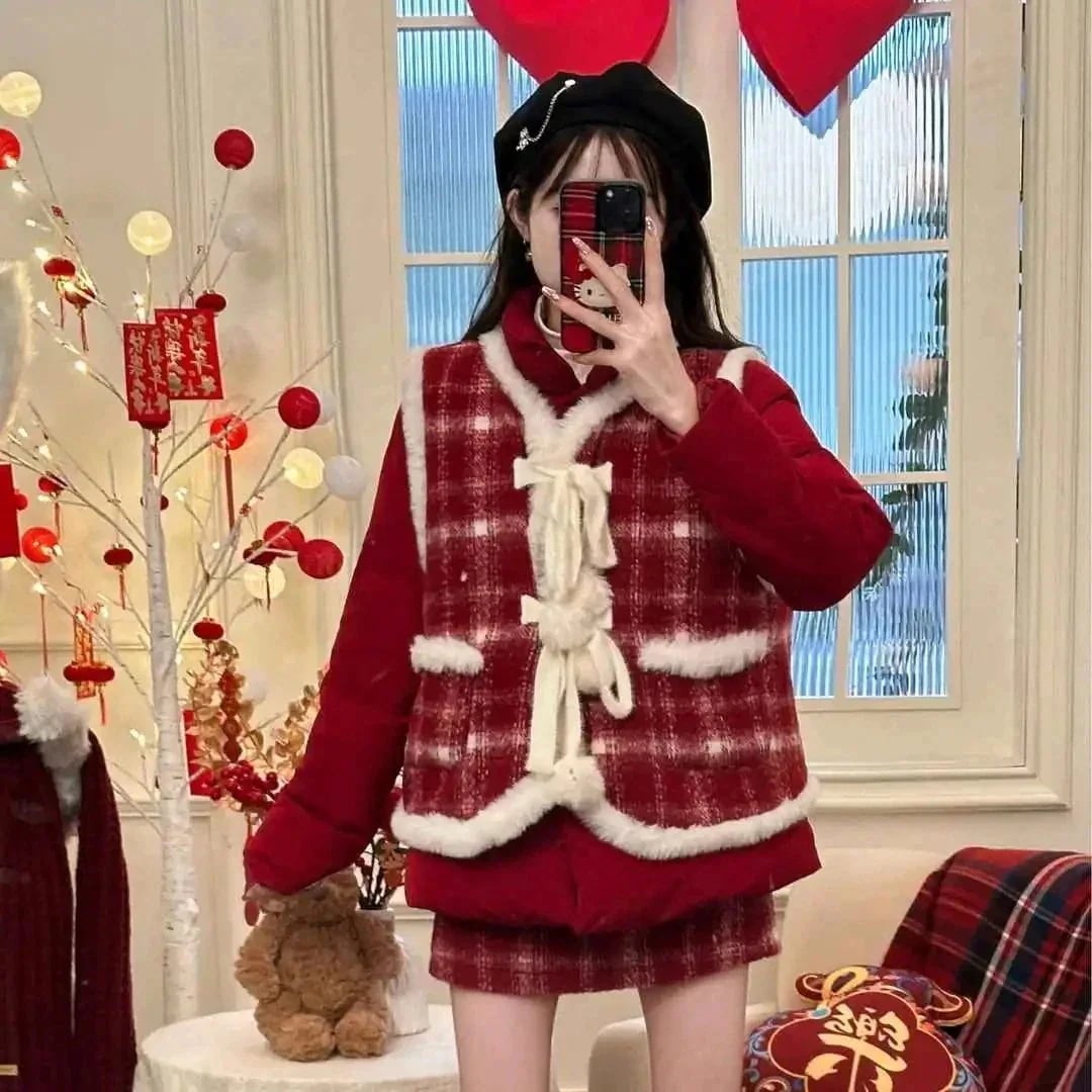 25大人気急速発送無料クリスマスに赤格子柄のベストハーフスカートをつなぎ合わせた2つの女性の毛のセット