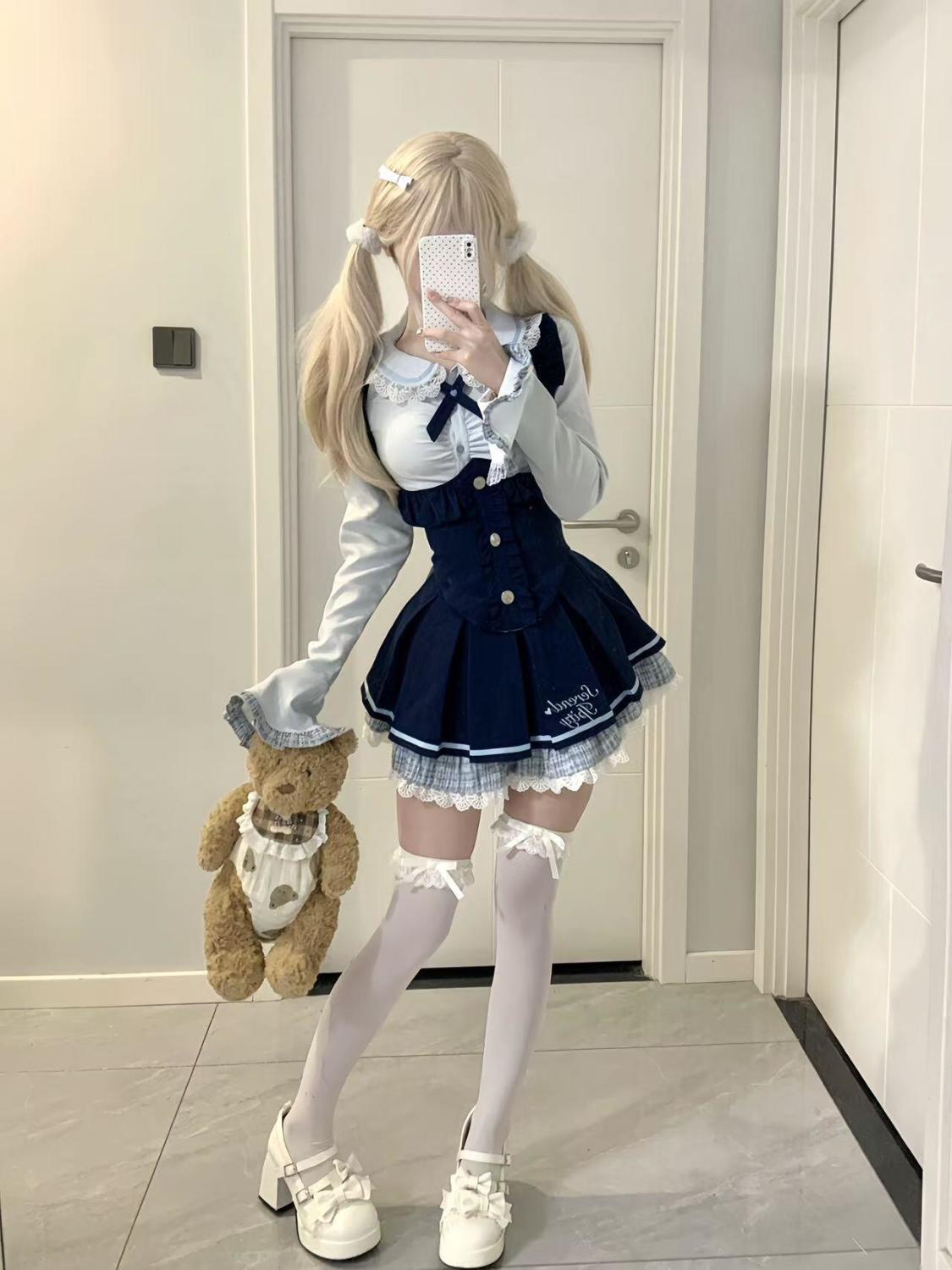 【急速発送】送.料.無.料.春年カレッジ風長袖ドールネックトップスバックルベストハイウエストプリーツレディース3点セットアイドル衣装 ロリータ