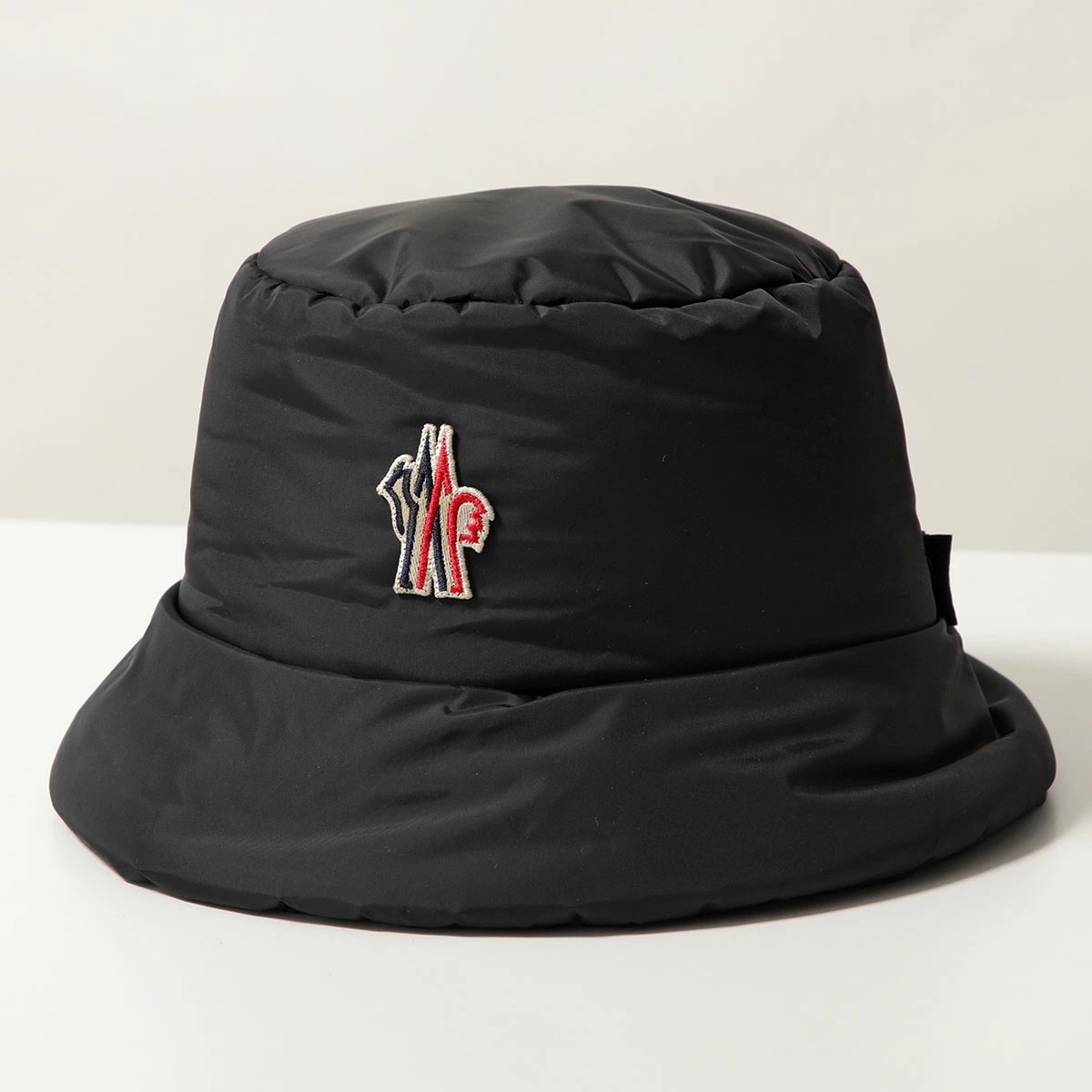 MONCLER GRENOBLE モンクレール グルノーブル バケットハット BUCKET 3B00014 5399E メンズ ナイロン 中綿入り アイコンパッチ 刺繍 帽子 999