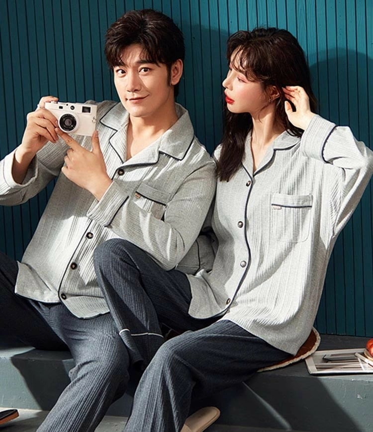 ペアパジャマ カップル ペア ルームウェア 上下 セット 2点セット 結婚祝い ペア お揃い パジャマ 春 夏 秋 レディース メンズ 長袖 シルク サテン パジャマ ペア カップルパジャマ 前開き