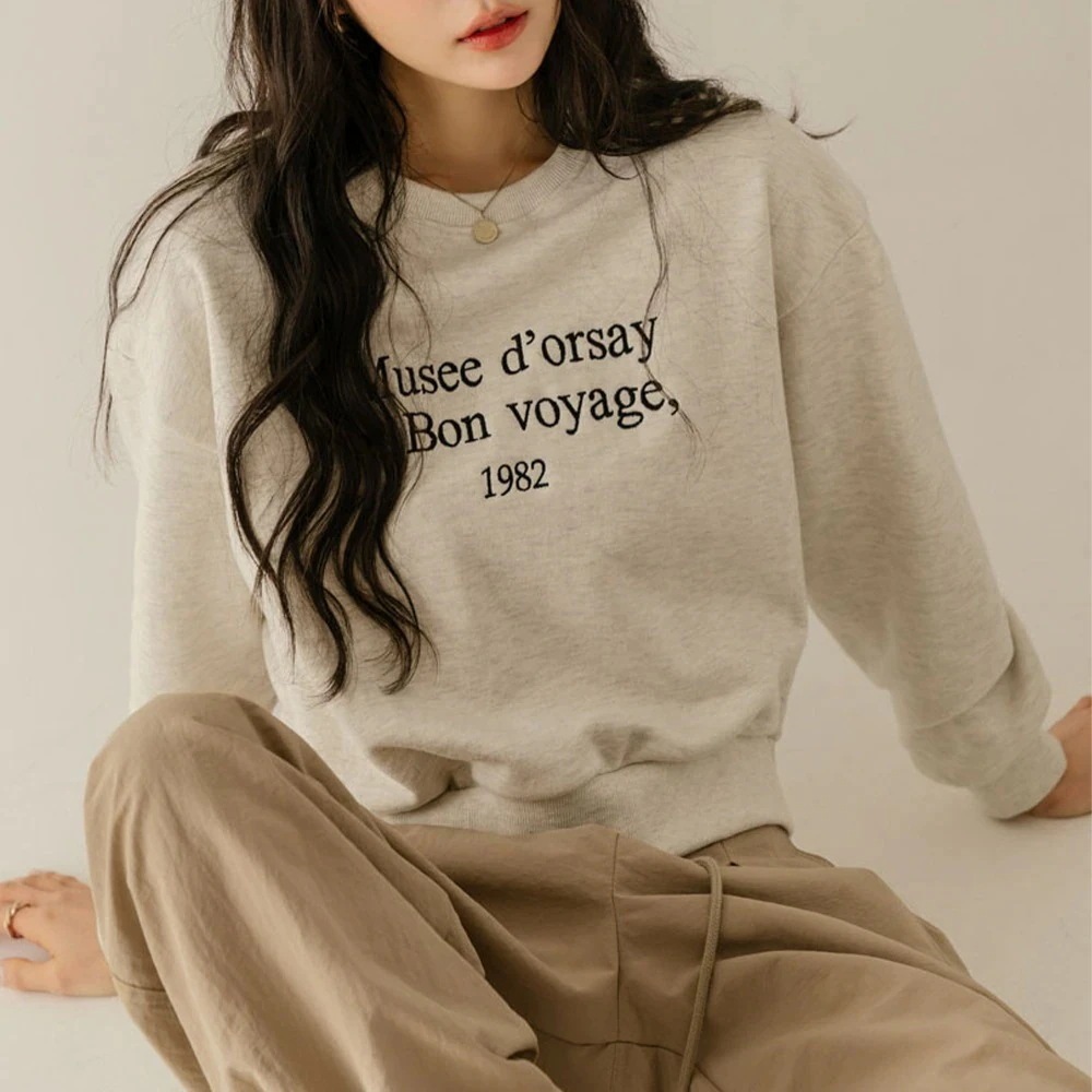 レタリング刺繍入りスウェットシャツ