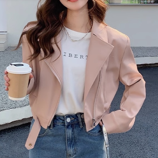 レディース アウター コートジャケット レザージャケット ショート丈 長袖 前開き ファスナー ポケット レザー かわいい 大人可愛い きれいめ シンプル 上品 おしゃれ かっこいい レトロ