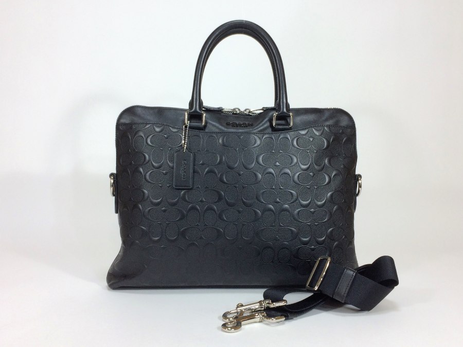 ビジネスバッグ シグネチャー エンボス レザー ブラック ブリーフケース 【中古品】 27,951円