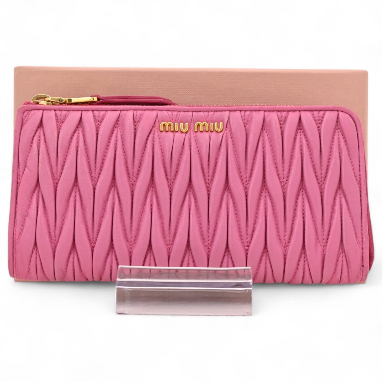 ミュウミュウ マテラッセ ラウンドファスナー 長財布 Bランク mi1313dd