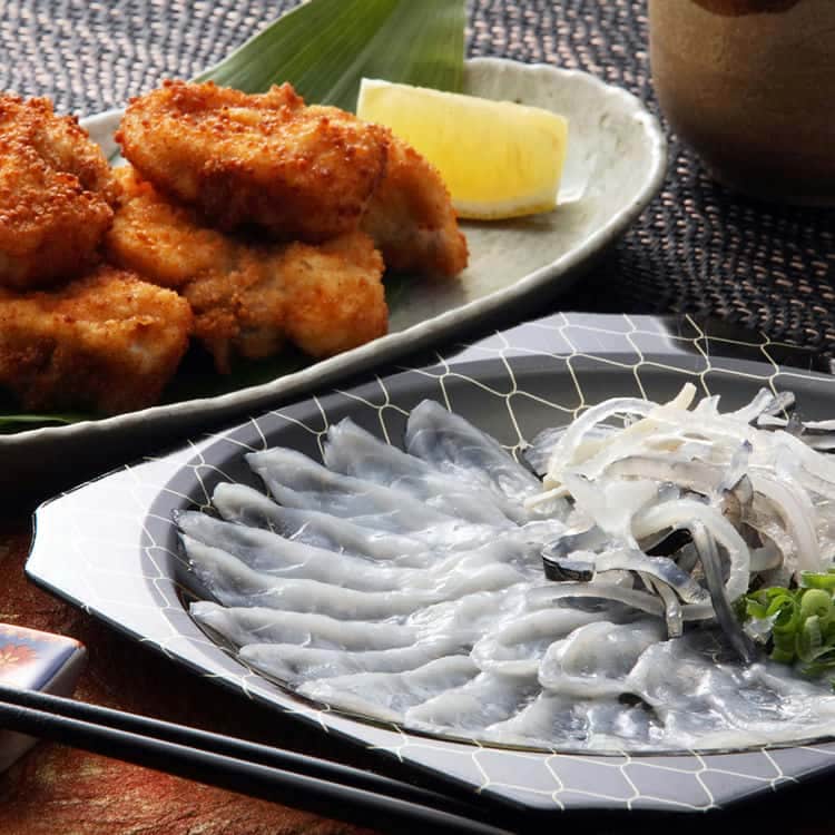 大分豊後とらふぐ刺身と玄界灘しろさばふぐ唐揚げ とらふぐ刺身30gとらふぐ皮10gしろさばふぐ唐揚げ200g 離島は配送不可 4660039 お歳暮 お中元 お土産 ご進物 ギフト 贈り物に最適