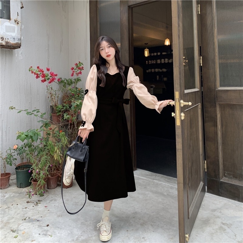 ワンピース フレアワンピース ミモレ ミモレ丈 長袖 パフスリーブ 萌袖 スクエアネック フレア ペプラム 切り替えデザイン レイヤード風 リボン ベルト ウエストマーク ウエストリボン ボタン